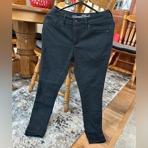 Universal Thread Women's Black Skinny Jeans